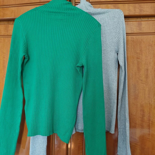 Bershka turtleneck tops like new, pack of two, gray and green, size L