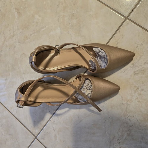 Pumps with thick heel like new, gold, size 39