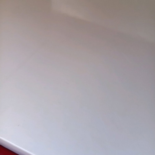 Desk lacquer white red with glass top like new by Malles