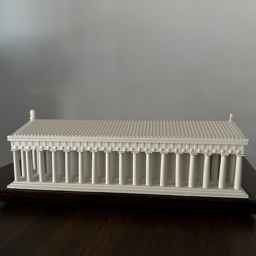 Parthenon model like new with detailed artistic plaster and wooden base