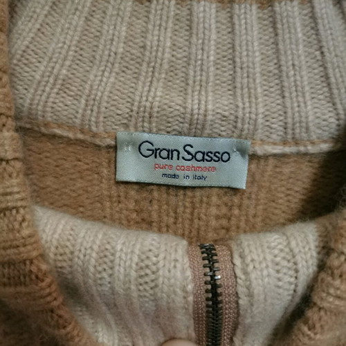 Italian 100% cashmere sweater like new, beige