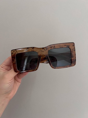 Modern sunglasses with large frame like new, few scratches