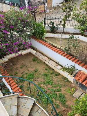 Επιπλωμένο διαμέρισμα 2ου ορόφου σε μονοκατοικία 100τμ στην Αρτέμιδα με θέα θάλασσα