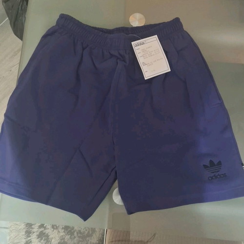 Adidas shorts authentic new, size M, purple