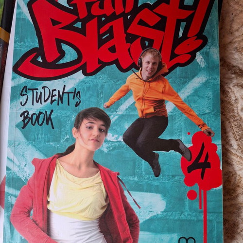 Full Blast! 4 Student's Book and Workbook set like new, English