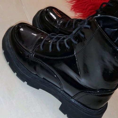 KR be uniqe boots like new, size 38, black