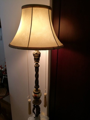 Antique Floor Lamp 1920s Hollywood Regency Style like new, alabaster and metal