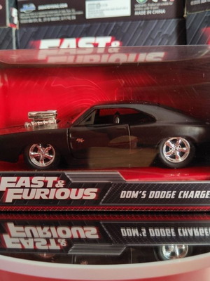 Fast & Furious Die-Cast Dom's Dodge Charger R/T σε κλίμακα 1:32 σαν καινούργιο