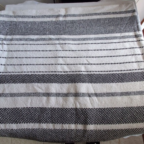 Sinsay decorative sofa throw blanket new, black and white