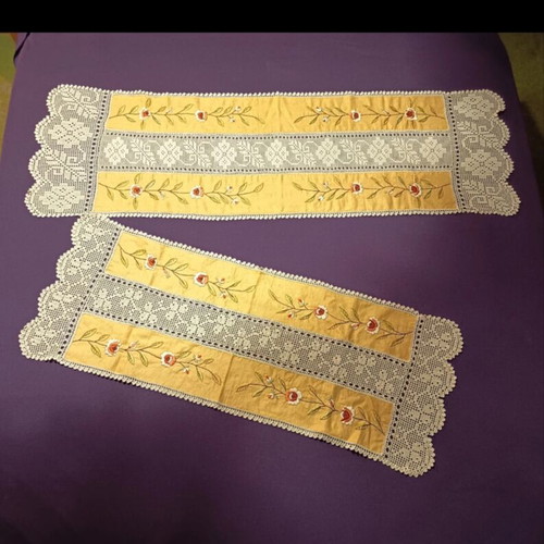 Set of 2 handmade table linens like new, mustard linen with lace