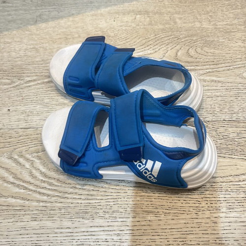 Adidas sandals size 27 like new, blue