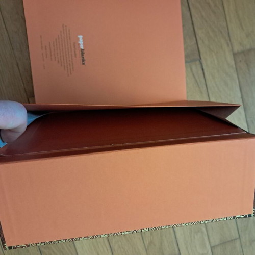 Paperworks Ultra notebook 18x23 cm new, lined with magnet closure