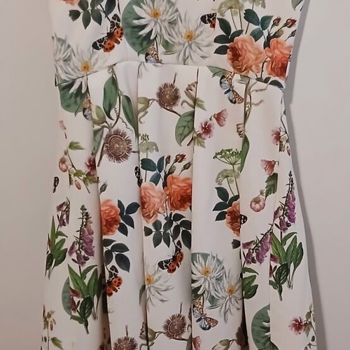 Yumi London floral dress size 38 like new