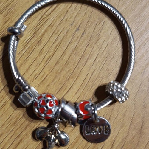 Bracelet used in good condition