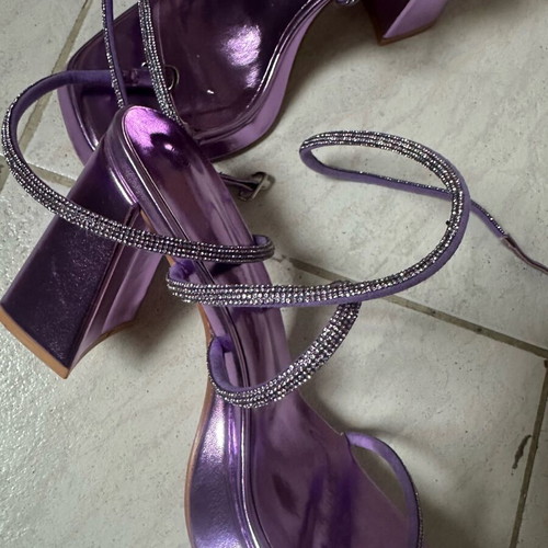 Lilac sandals new with crisscross straps