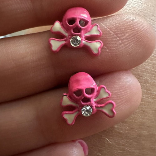 Vintage skull and crossbones stud earrings, bright pink with rhinestone
