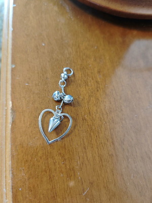 Κρεμαστό faux bijoux σε σχήμα καρδιάς καινούργιο, ασημί