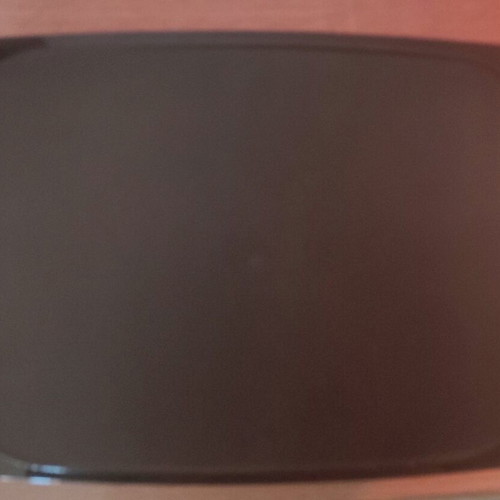 Oval Tupperware bowl like new with low internal height