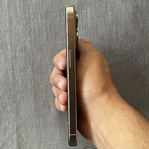iPhone 15 Pro 256GB Natural Titanium like new