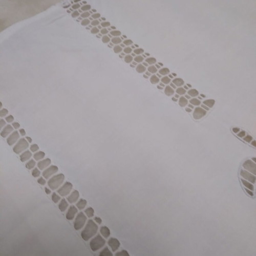 Cutwork table linen handmade like new, 39x54 cm