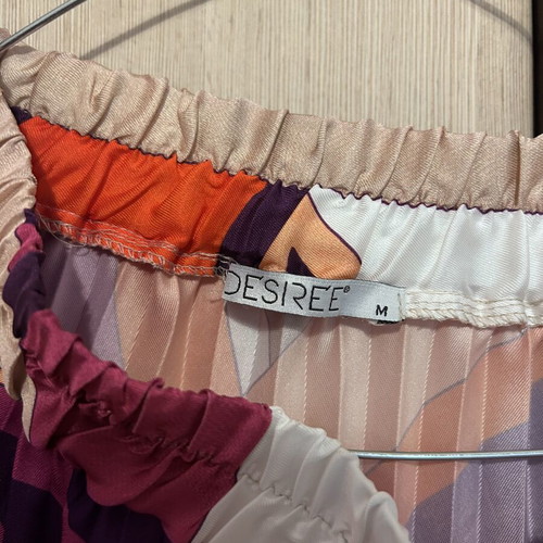 Desiree skirt used once, multicolor, size M