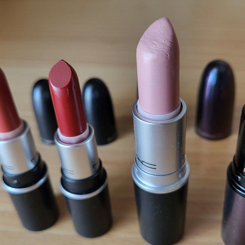 Mac lipstick set like new, 3 pieces