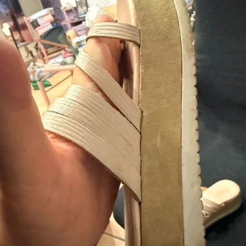 Bozikis sandals size 36 beige like new