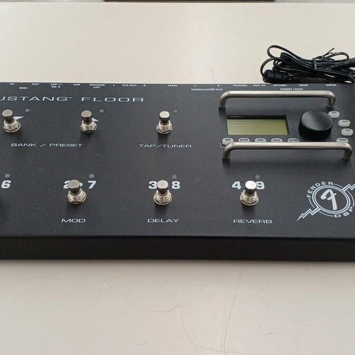 Fender Mustang Floor multi-effect guitar pedal like new with original case