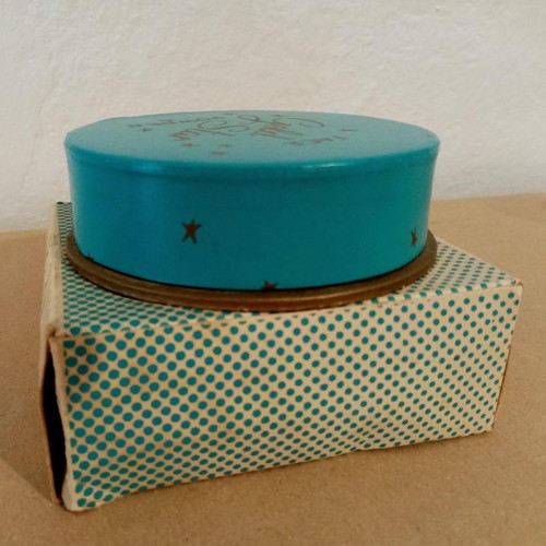 Gold Star Face Powder collectible vintage sealed, like new