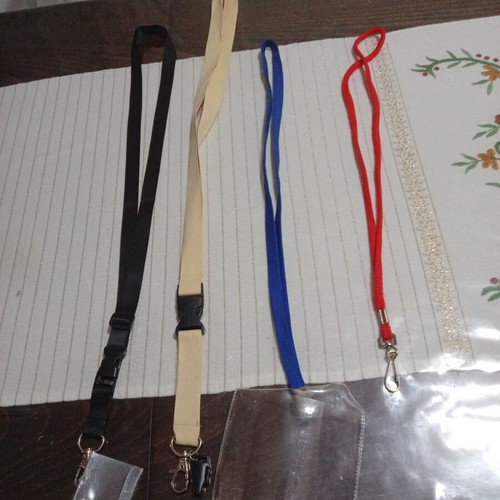 Lanyards with conference cardholders like new, pack of 4 lanyards and 3 cardholders