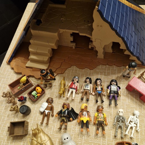 Playmobil pyramid set like new