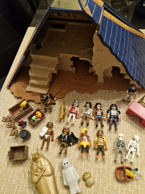 Playmobil pyramid set like new