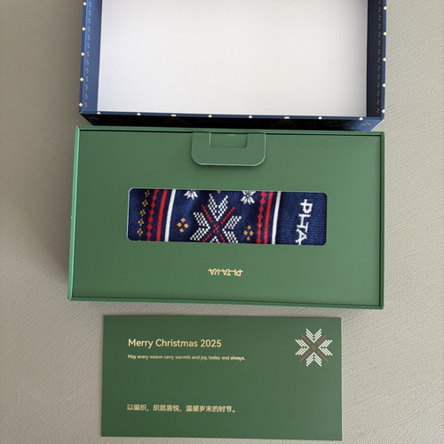 Pitaka Threads of Winter Scarlett iPhone Air case like new