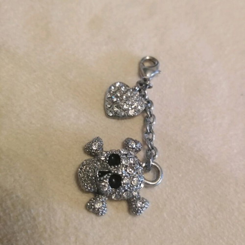 Accessory heart and skull with rhinestones used for phone or keychain