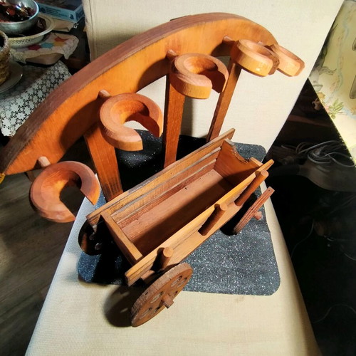 Decorative wooden object used for bottle and glass