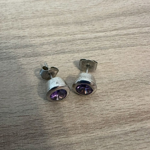 Silver earrings with purple amethyst stone like new 925