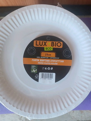 Paper plates disposable pack of 20, 23 cm diameter, new
