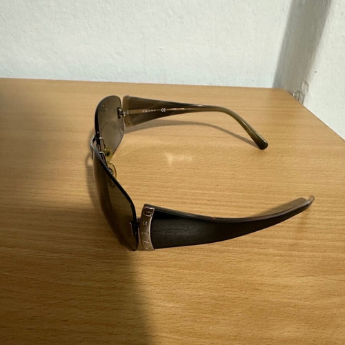 Genny sunglasses used in good condition