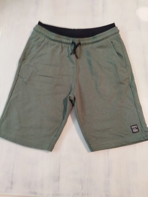 Look At Me Boys' Shorts Size 14 New Green