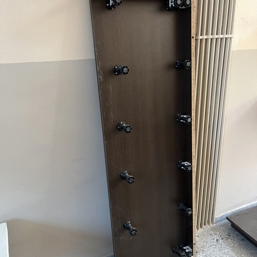 7 wooden professional shelves with brackets