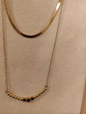 Double necklace new with beautiful design made of stainless steel gold
