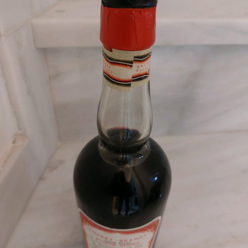 Cherry brandy Sans Rival new