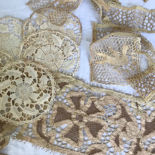 Handmade embroidery set used with discoloration