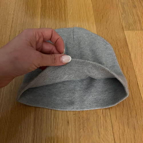 Primark beanie like new, grey