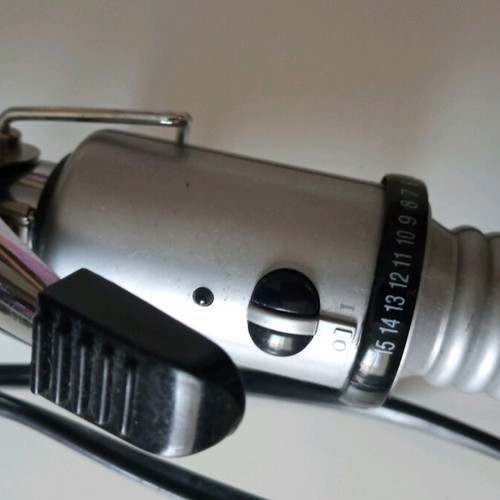 Hair styling device like new