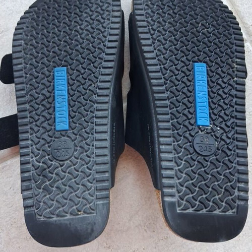 Birkenstock Classic Arizona sandals size 38 like new, black