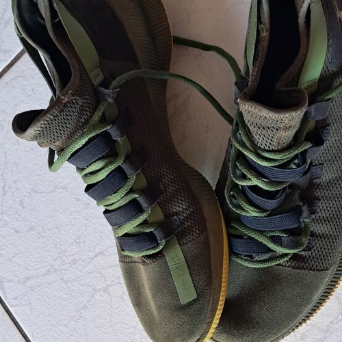 Under Armour basketball shoes used, size 44.5, green