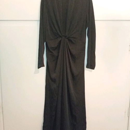H&M maxi long-sleeve black dress like new