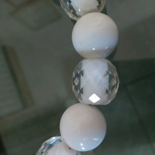 Alexi Adriotti necklace like new, white, vintage style