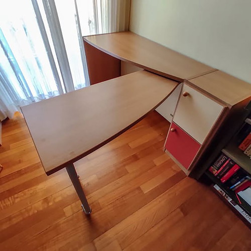 Modeco desk with cabinets like new, expandable for work
